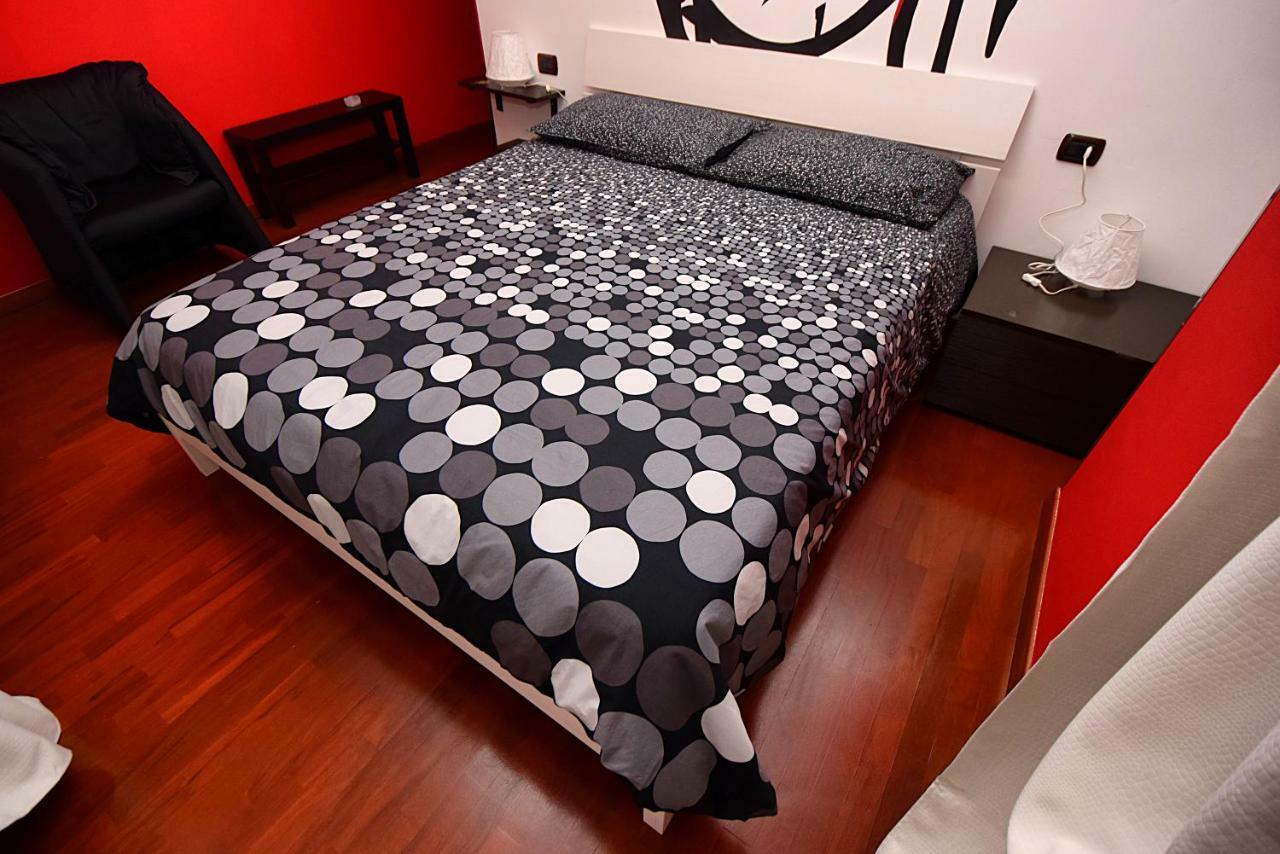 B&B Agave 64 เปียซซา อาร์เมรีนา ภายนอก รูปภาพ