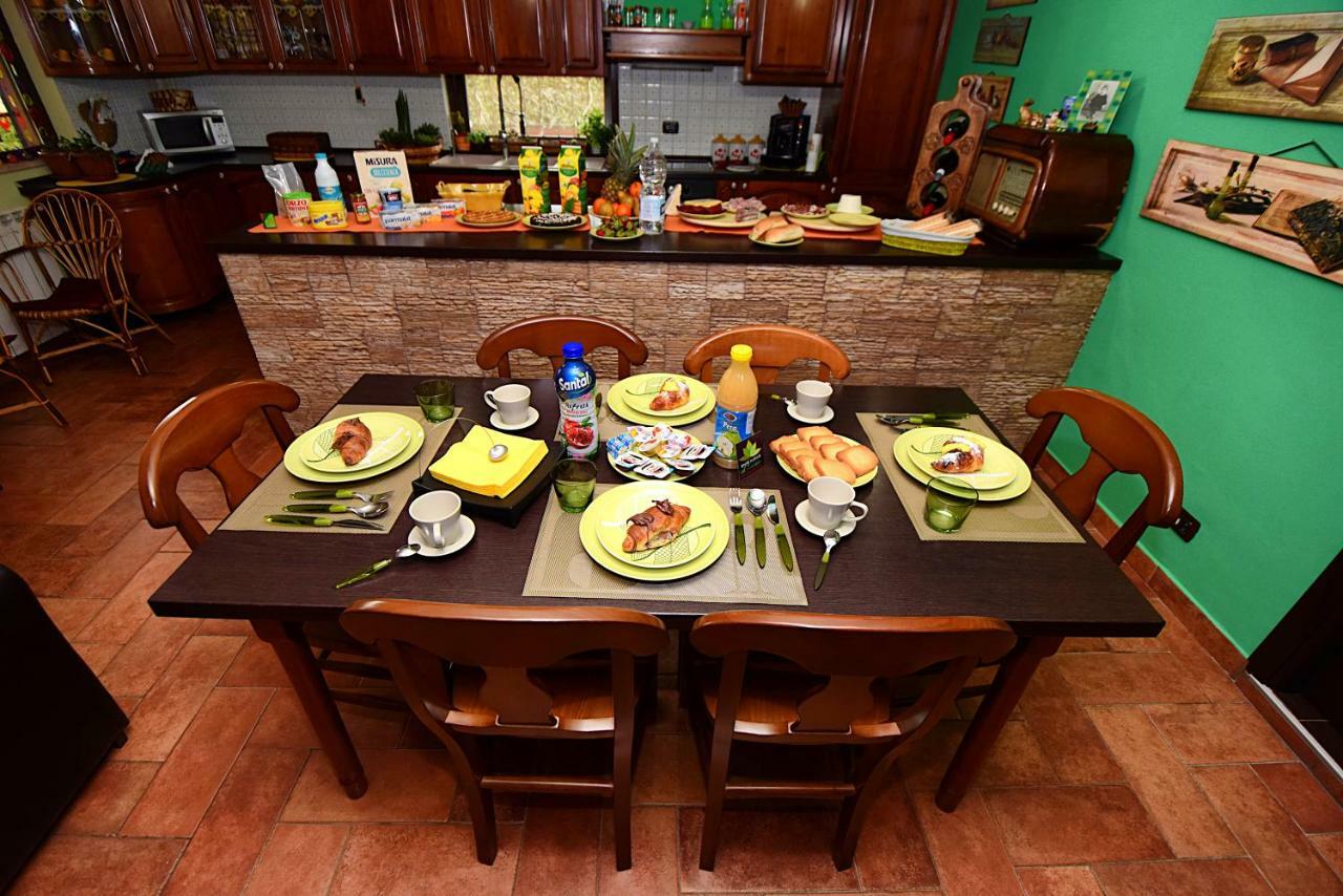 B&B Agave 64 เปียซซา อาร์เมรีนา ภายนอก รูปภาพ